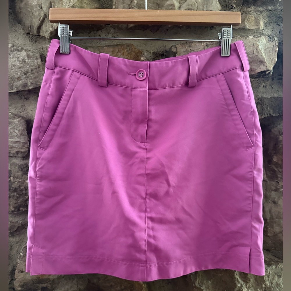 NIKE women’s golf skirt/skort